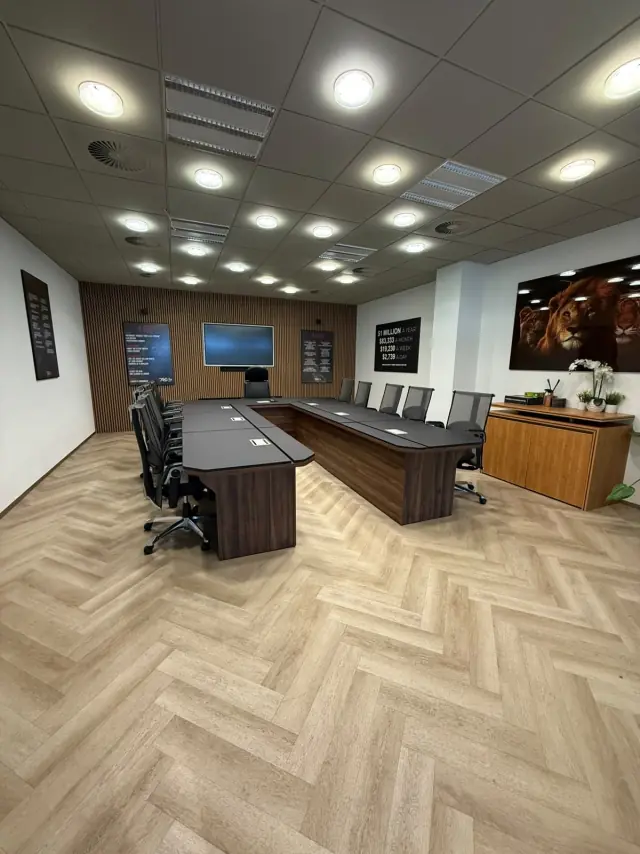 Boardroom van De Sales Guys
